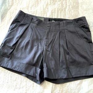 Missino grey pleated shorts